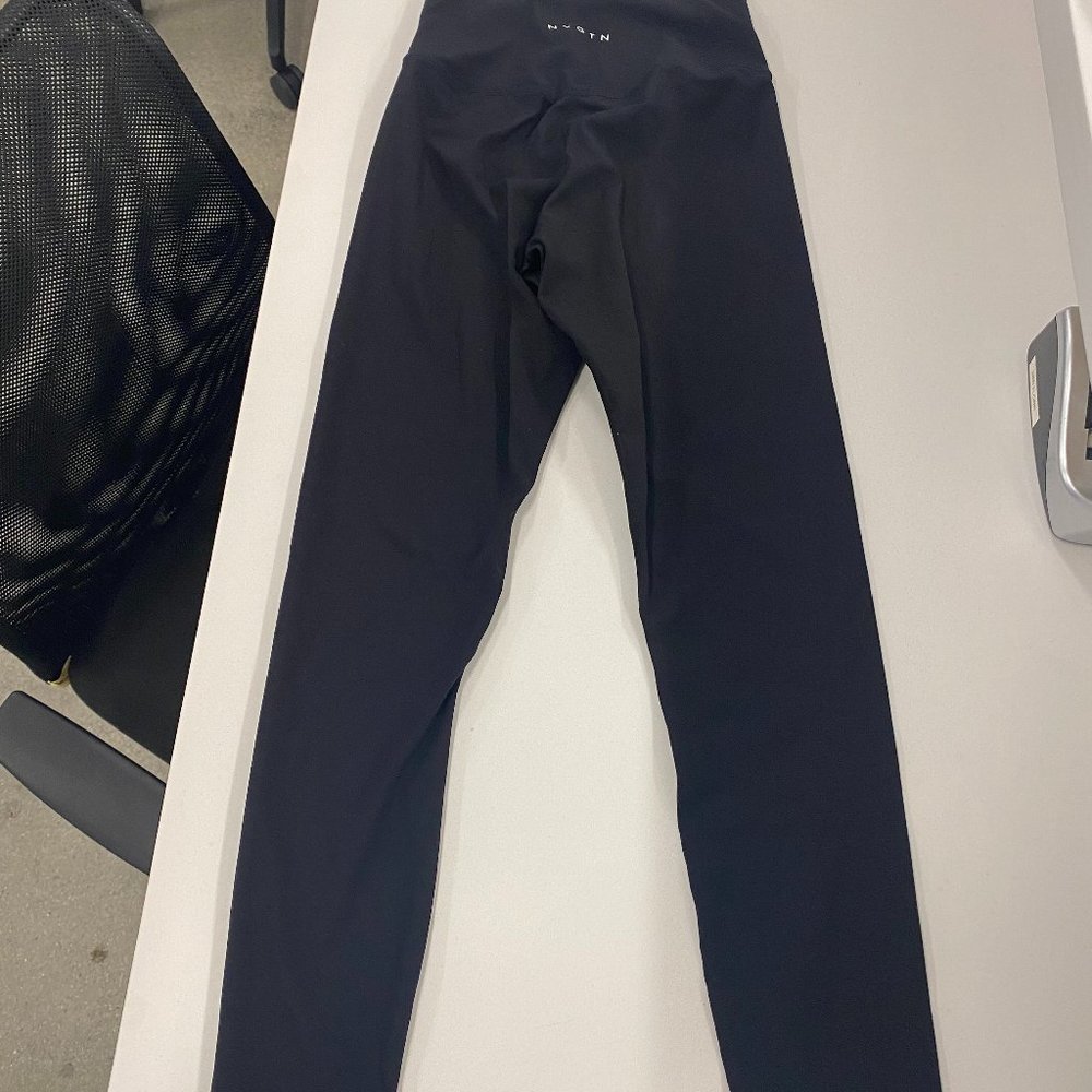 NVGTN True Black Signature Leggings - Small